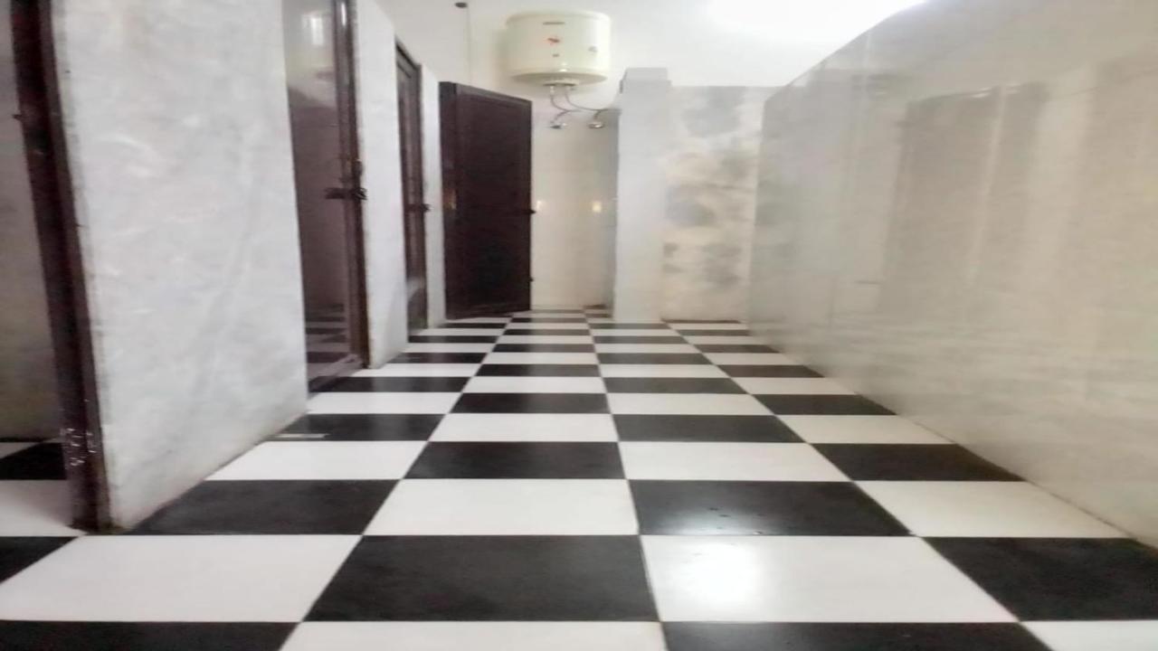 Hostel Abuzz Oxfordcaps Imperial Heights Dehradun Exterior foto