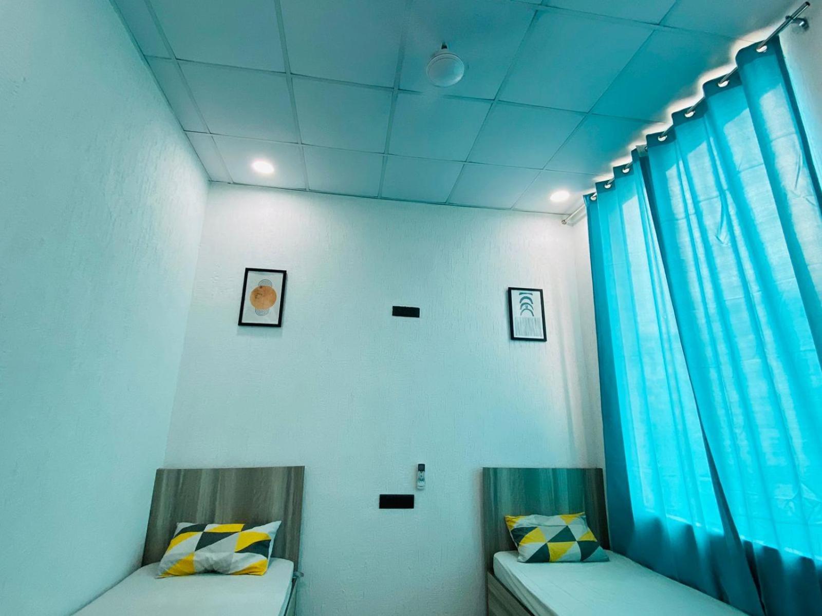 Hostel Abuzz Oxfordcaps Imperial Heights Dehradun Exterior foto