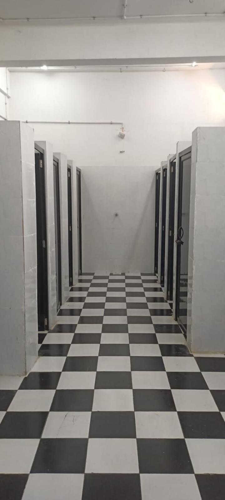 Hostel Abuzz Oxfordcaps Imperial Heights Dehradun Exterior foto