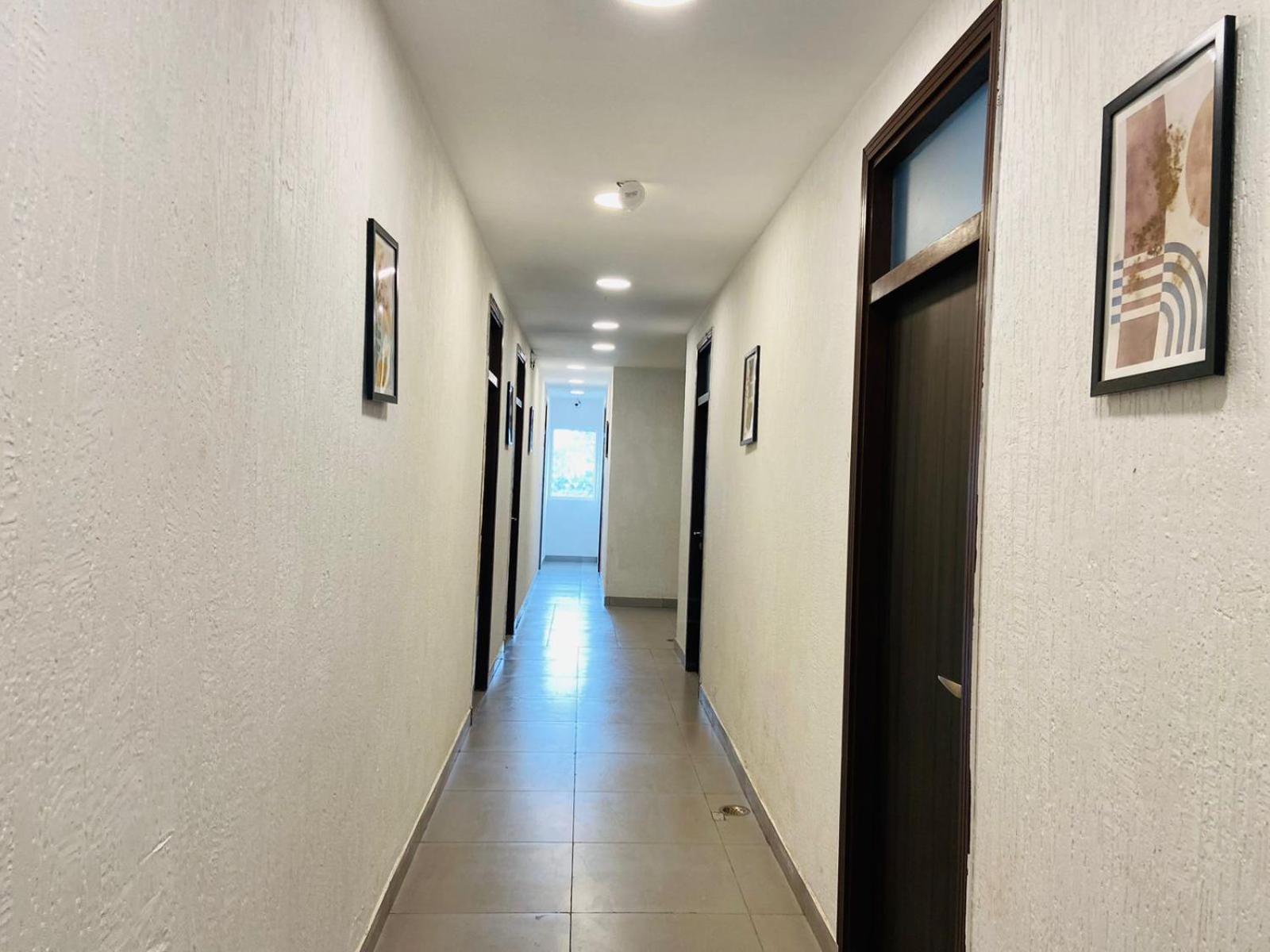 Hostel Abuzz Oxfordcaps Imperial Heights Dehradun Exterior foto